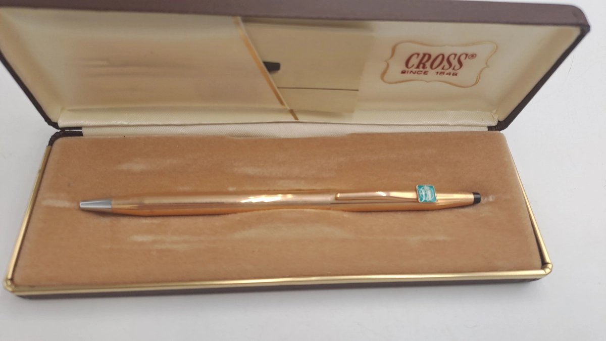 1/20 14kt Rolled Gold Cross Ball pen (need new refill)-metal Case-FNB Branded -Made in Ireland