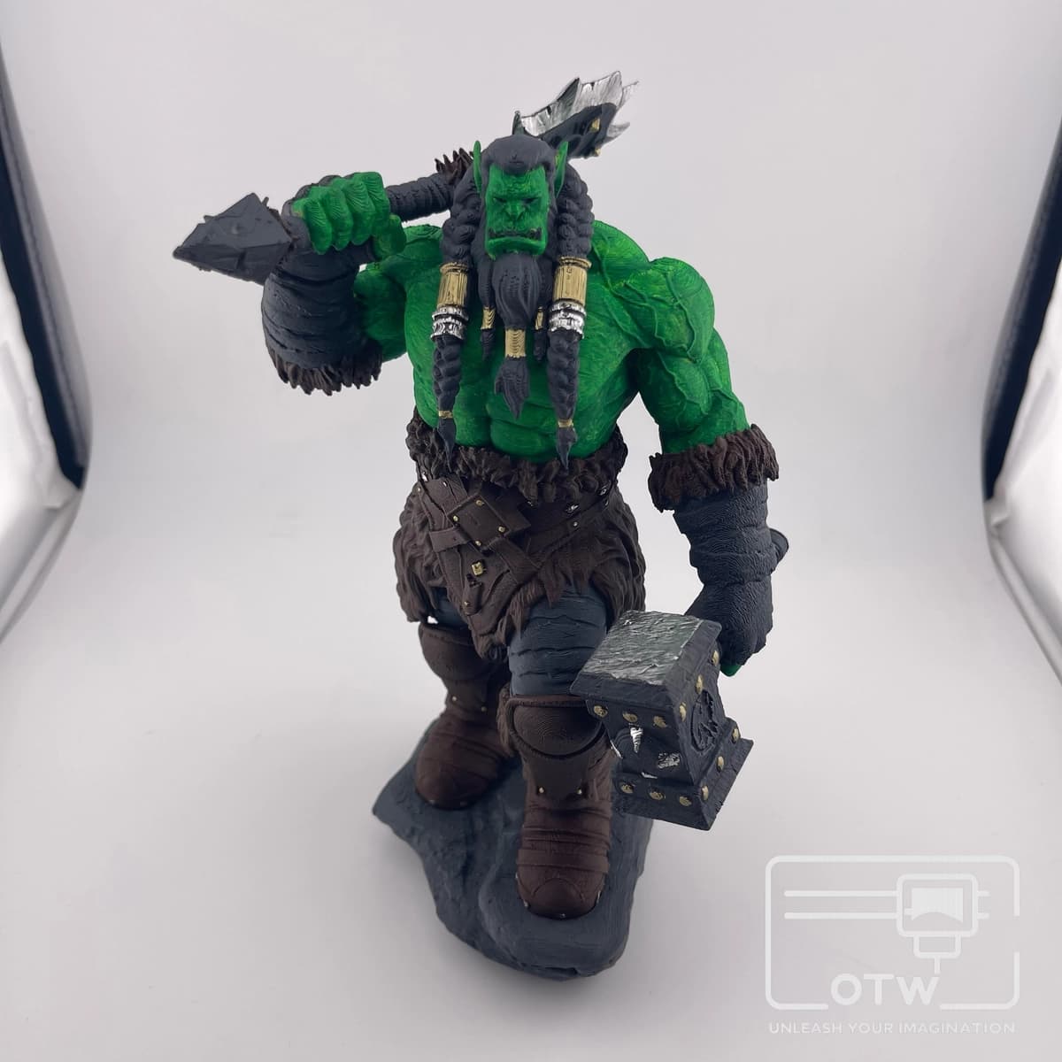 Thrall Warcraft Figurine